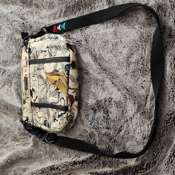 SAKROOTS Bird Peace ✌️ Crossbody Bag - Picture 1 of 6